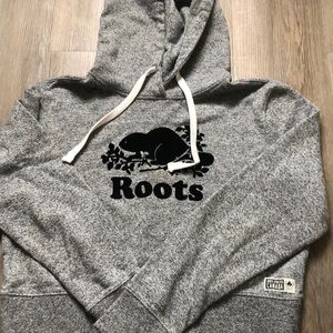 Grey cropped roots hoodie(roots logo:black)
